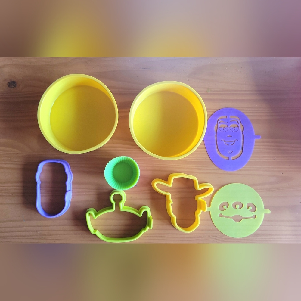 ✨️ Pampered Chef & KidStar Baking Tools - Discontinued Toy Story Items ✨️